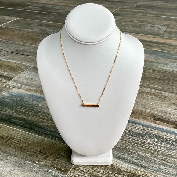 Elegant Gold Bar Necklace - Picture 1 of 3